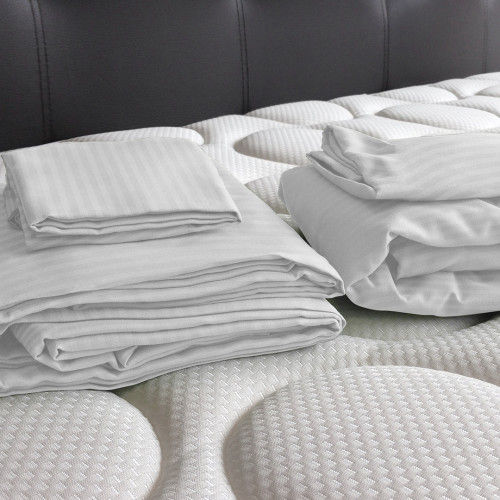 Combo Plumón Deluxe + Jgo Forro Duvet Sábana Hotelero